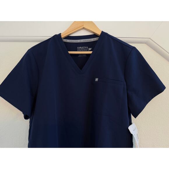 Lot of 3 NWT Fabletics Mode Scrub Tops Womens XL Black/Blue/Black - Picture 13 of 16